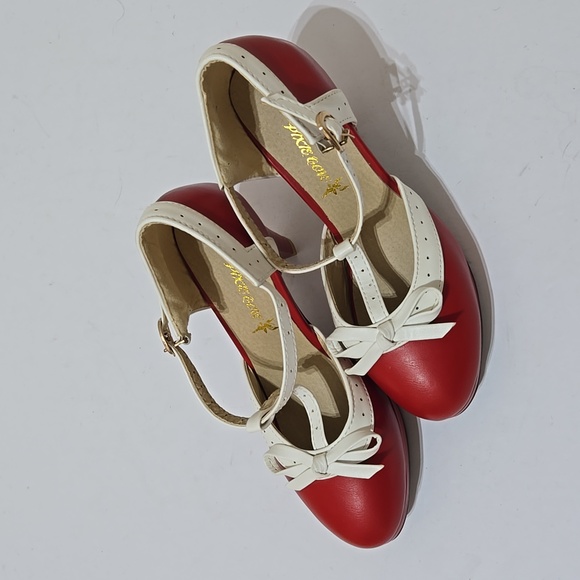 Pixie Love Red Bow Heels - Picture 1 of 5